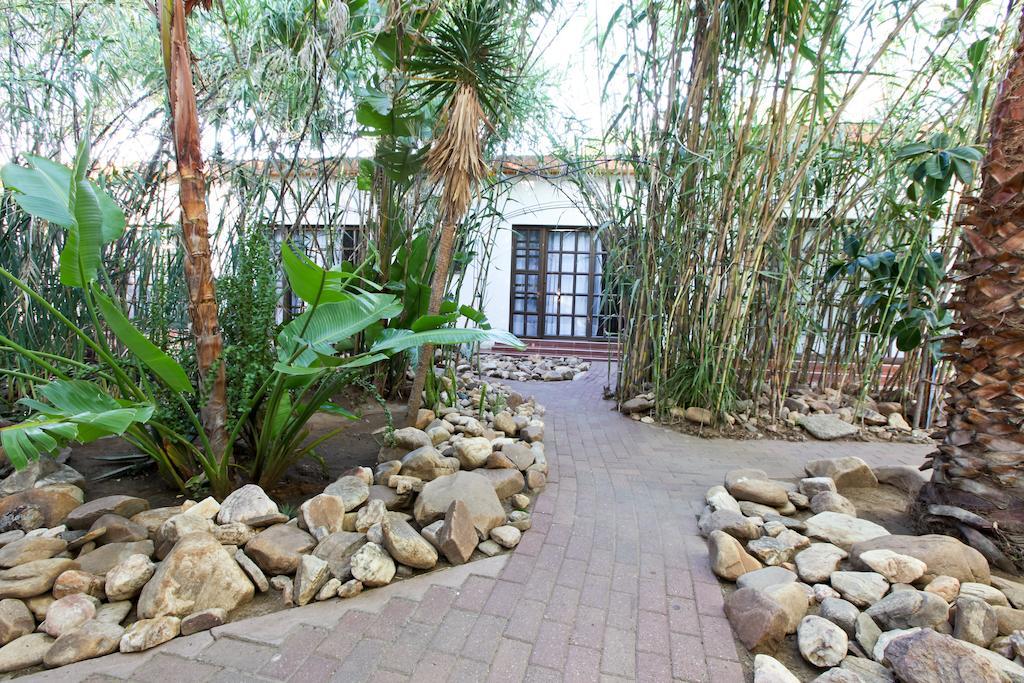 Roof Of Africa Hotel Windhoek Bagian luar foto