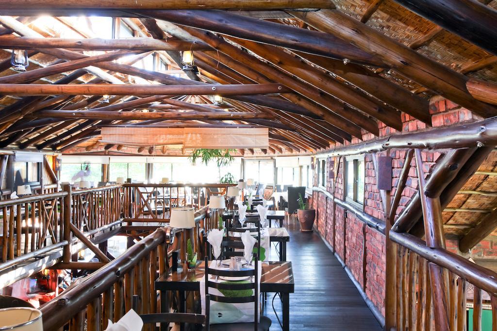 Roof Of Africa Hotel Windhoek Bagian luar foto