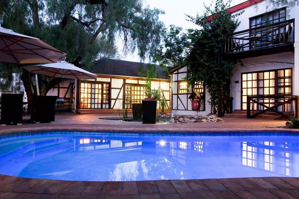Roof Of Africa Hotel Windhoek Bagian luar foto