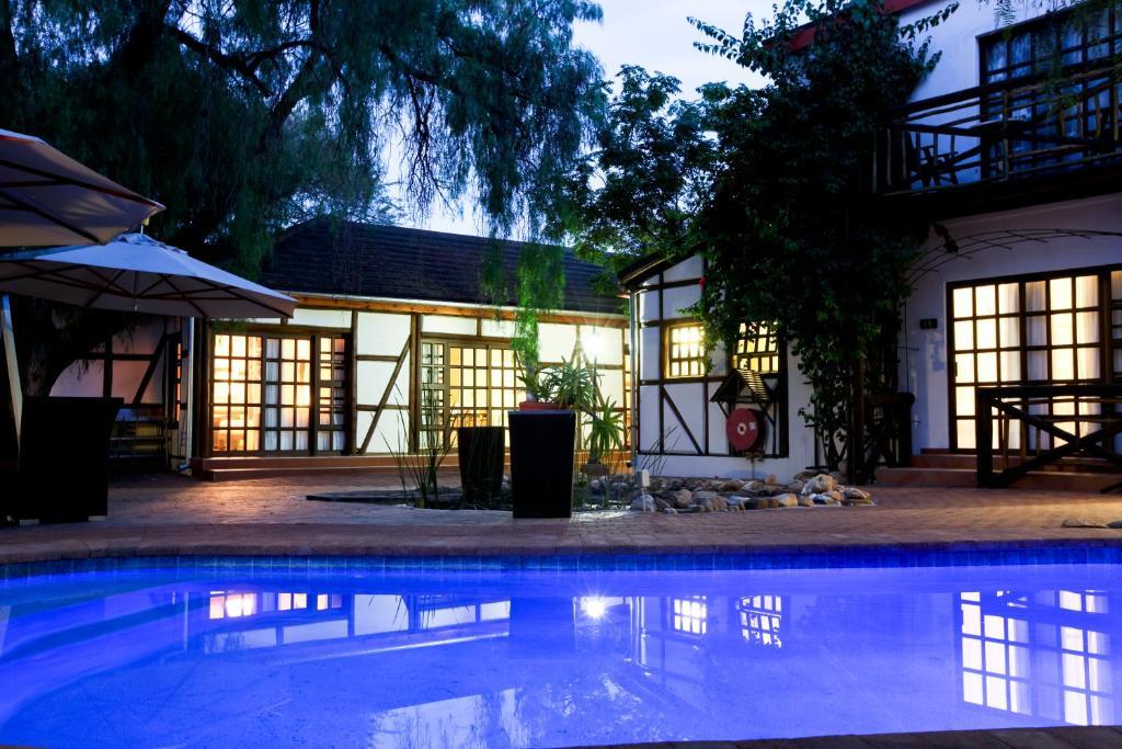 Roof Of Africa Hotel Windhoek Bagian luar foto